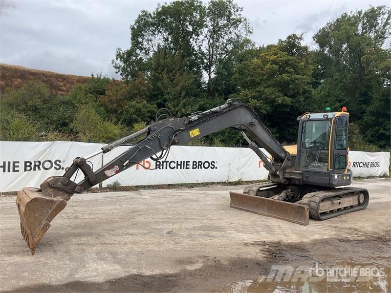 Volvo ECR88D 대형 굴삭기 29톤 이상