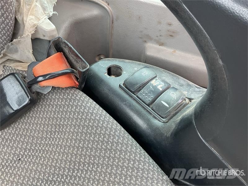 Volvo ECR88D 대형 굴삭기 29톤 이상