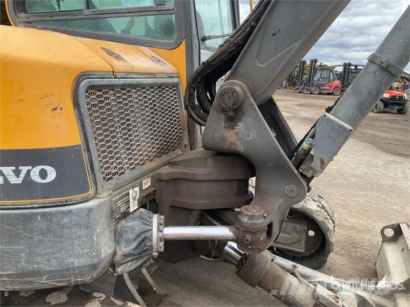 Volvo ECR88D 대형 굴삭기 29톤 이상