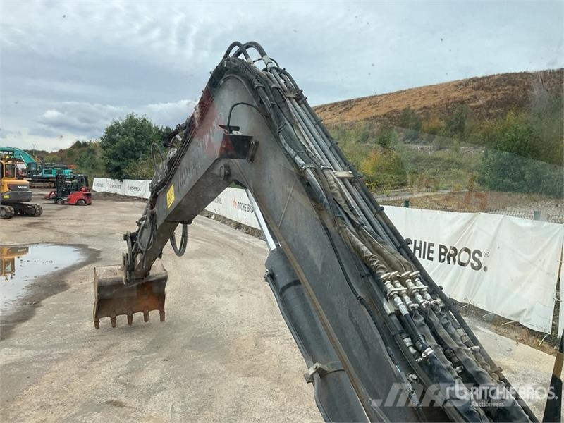 Volvo ECR88D 대형 굴삭기 29톤 이상