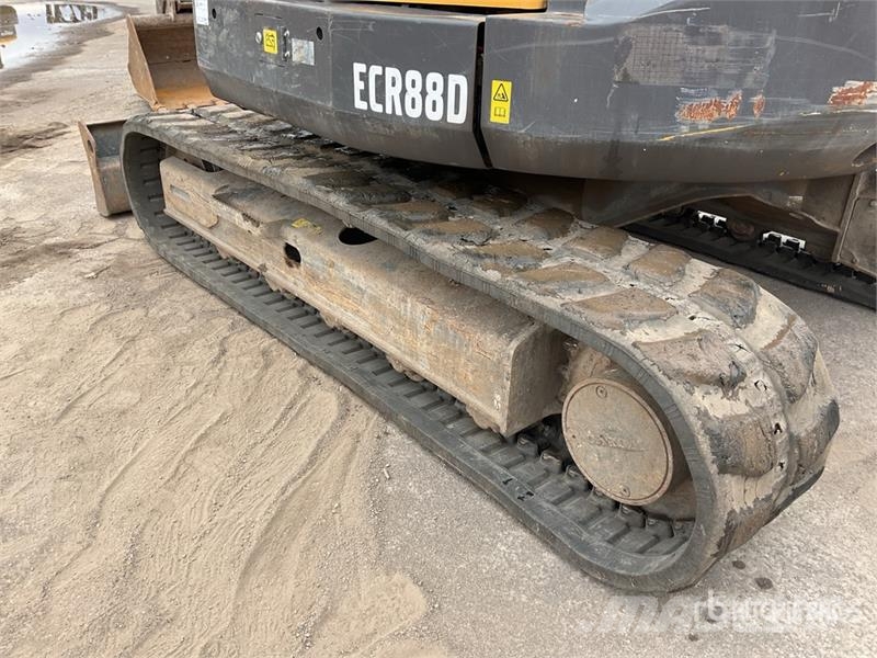 Volvo ECR88D 대형 굴삭기 29톤 이상