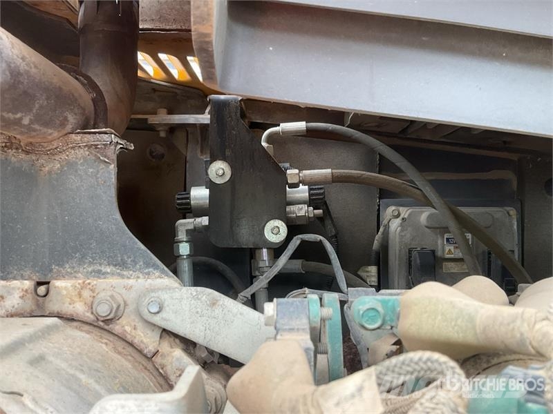 Volvo ECR88D 대형 굴삭기 29톤 이상