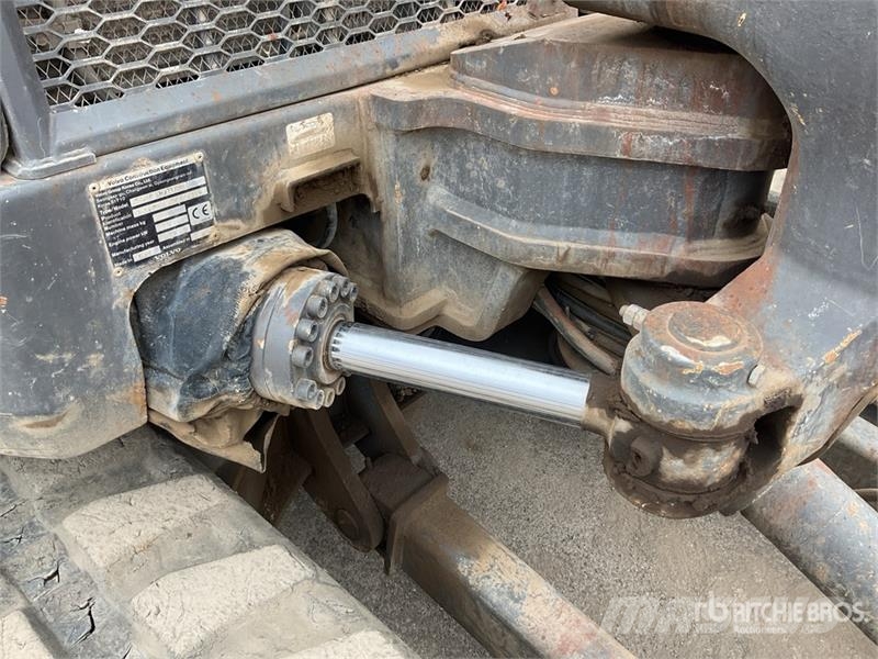 Volvo ECR88D 대형 굴삭기 29톤 이상