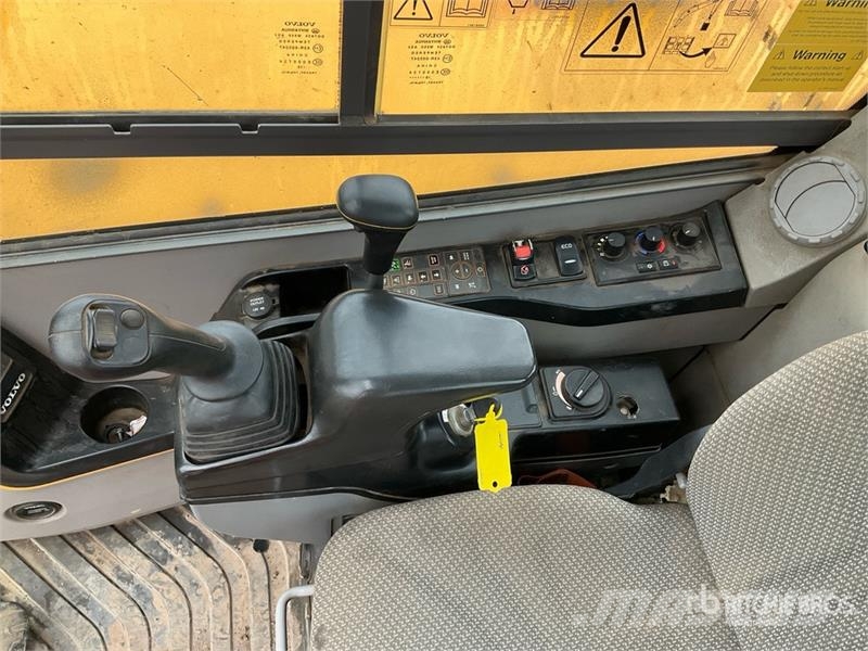 Volvo ECR88D Tracked Excavator Escavadeiras de esteiras