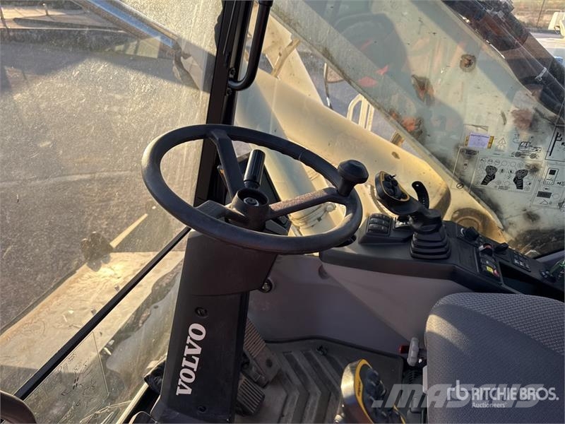 Volvo EWR150E Pelle Sur Pneus Wheel Excavator (Inoperabl Bagri na kolesih
