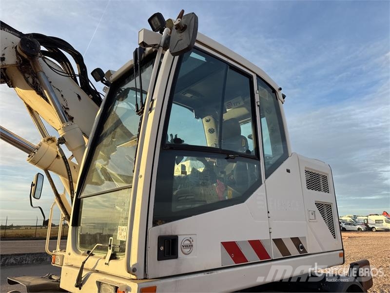 Volvo EWR150E Pelle Sur Pneus Wheel Excavator (Inoperabl Bagri na kolesih