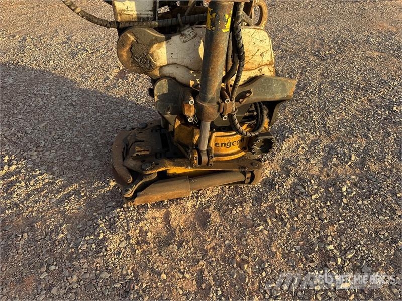 Volvo EWR150E Pelle Sur Pneus Wheel Excavator (Inoperabl Bagri na kolesih