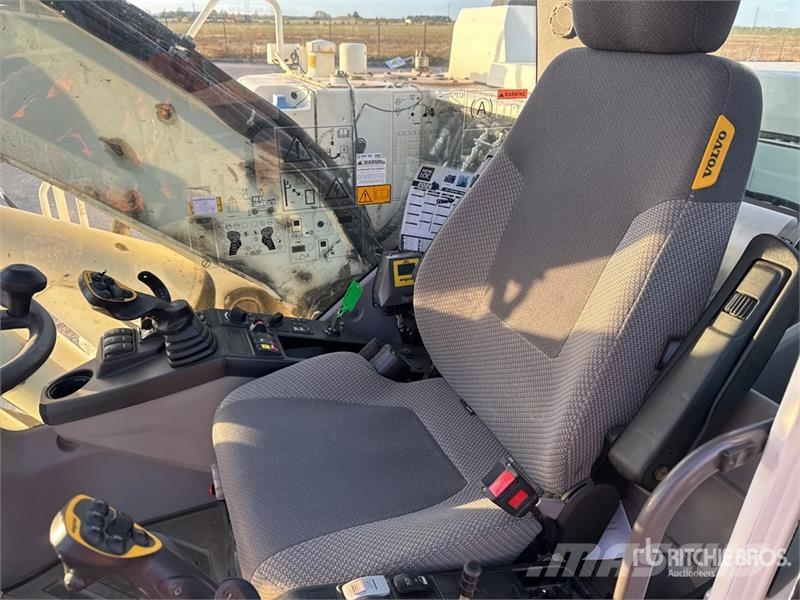 Volvo EWR150E Pelle Sur Pneus Wheel Excavator (Inoperabl Bagri na kolesih