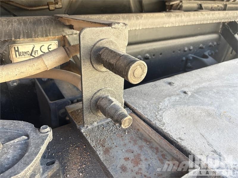 Volvo FE260 4x2 Hooklift Truck 吊鉤式起重車