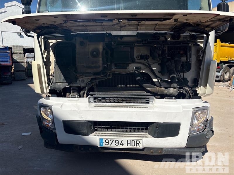 Volvo FE260 4x2 Hooklift Truck 吊鉤式起重車