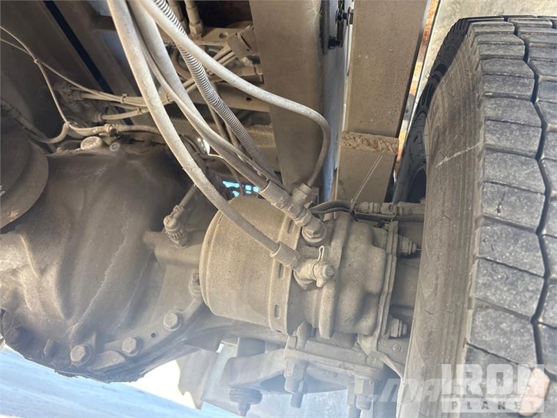 Volvo FE260 4x2 Hooklift Truck 吊鉤式起重車