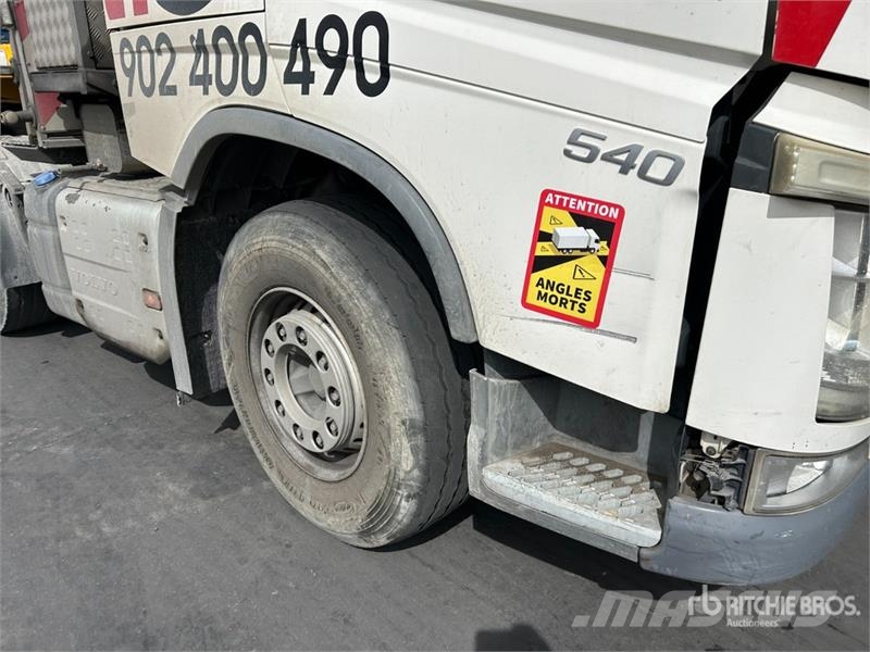 Volvo FH540 6x2 T/A Sleeper Truck Tractor Tracteur routier