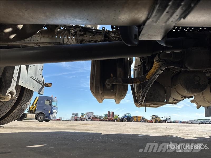 Volvo FM 4x2 Tracteur Routier Cabine Couchette S/A Sleep 中古トラクターヘッド | トレーラーヘッド