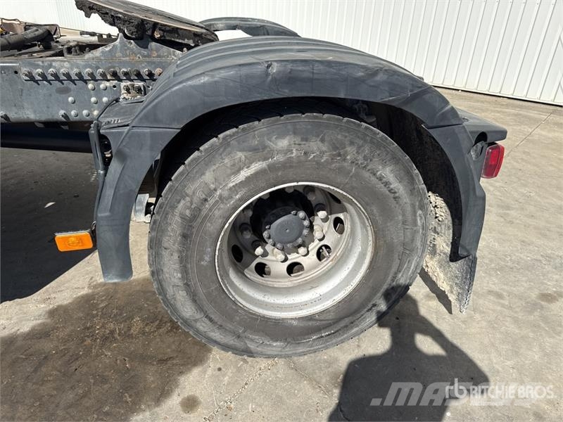 Volvo FM 4x2 Tracteur Routier Cabine Couchette S/A Sleep 中古トラクターヘッド | トレーラーヘッド