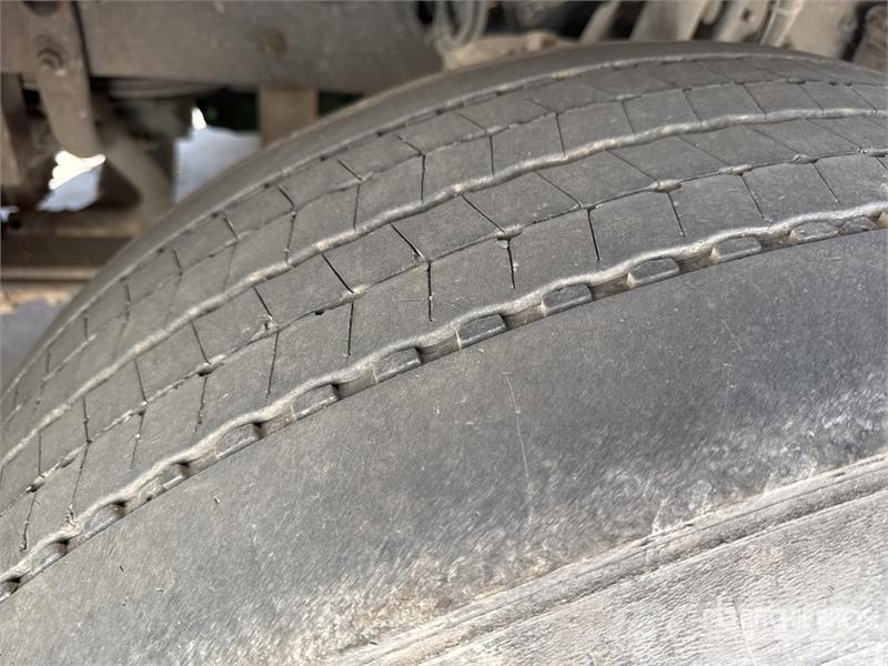Volvo FM 4x2 Tracteur Routier Cabine Couchette S/A Sleep 中古トラクターヘッド | トレーラーヘッド