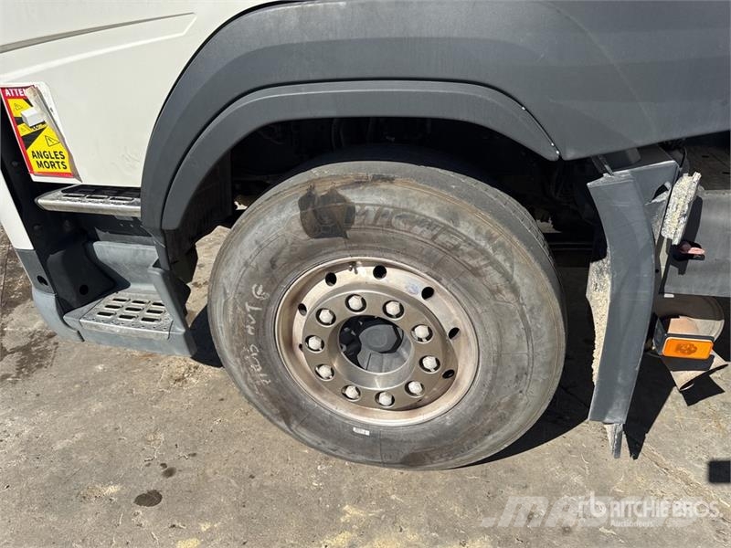 Volvo FM 4x2 Tracteur Routier Cabine Couchette S/A Sleep 中古トラクターヘッド | トレーラーヘッド