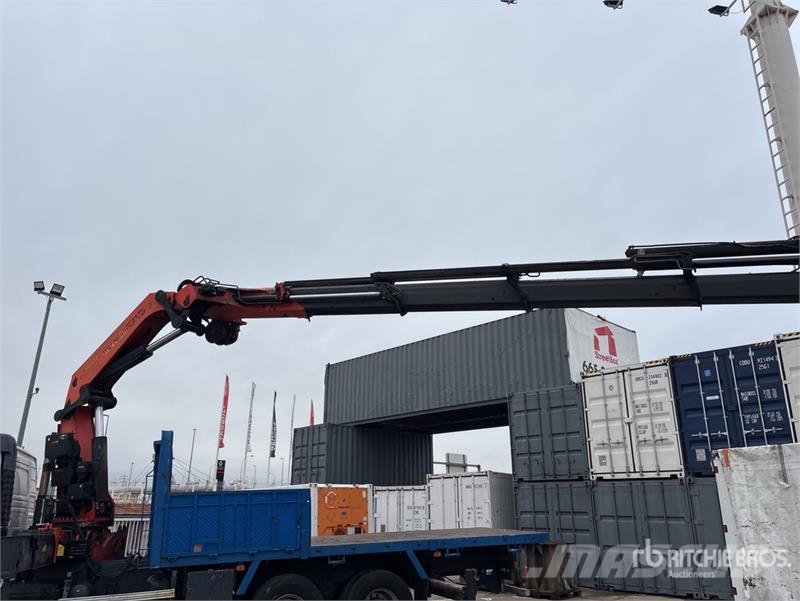 Volvo FM 64 B3 400 TR Flatbed Truck with Crane Automobiliniai kranai
