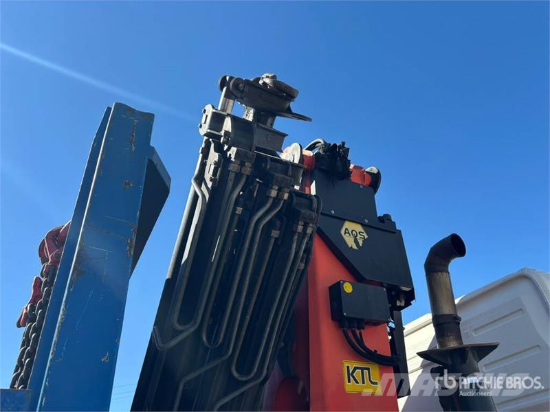 Volvo FM 64 B3 400 TR Flatbed Truck with Crane Automobiliniai kranai