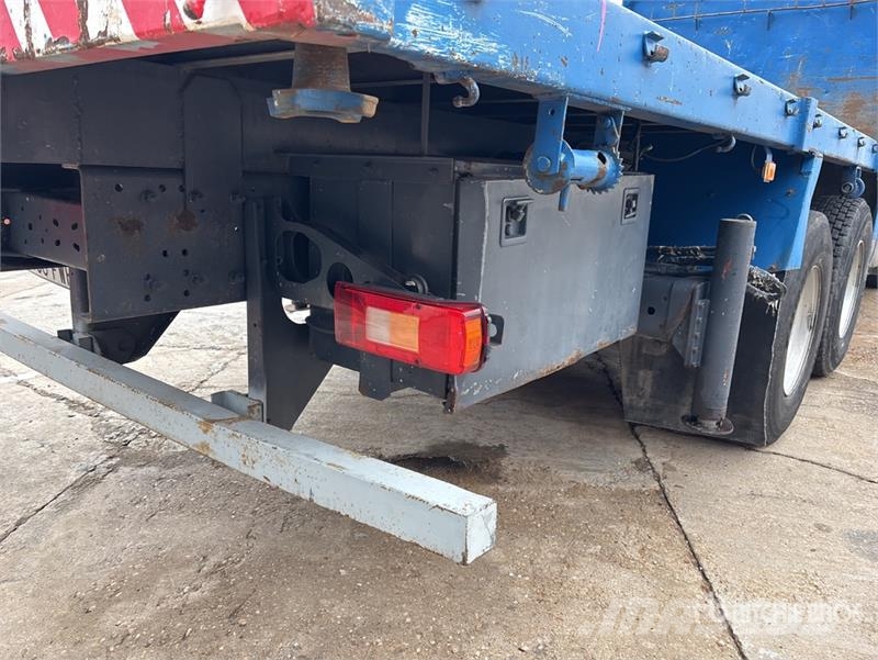 Volvo FM 64 B3 400 TR Flatbed Truck with Crane Automobiliniai kranai