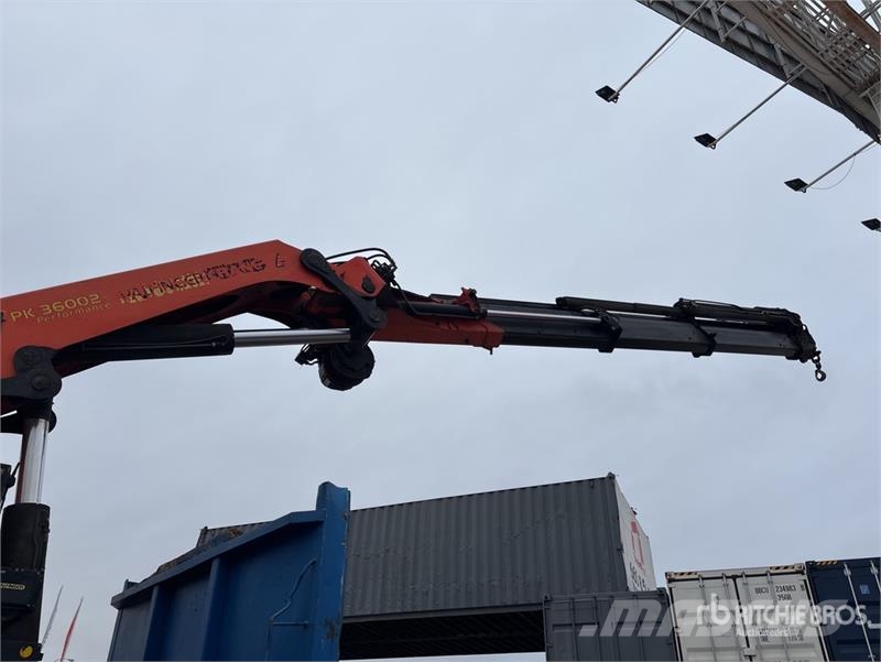 Volvo FM 64 B3 400 TR Flatbed Truck with Crane Automobiliniai kranai