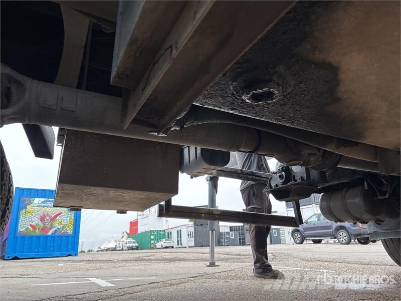 Volvo FM 64 B3 400 TR Flatbed Truck with Crane Automobiliniai kranai