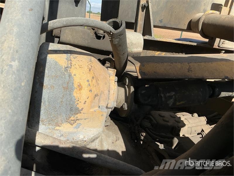 Volvo FM12.420 8x4 Twin-Steer Mixer Truck Caminhões de concreto