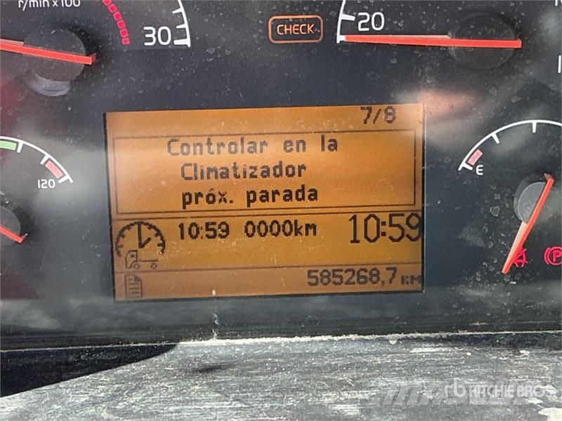 Volvo FM12.420 8x4 Twin-Steer Mixer Truck Caminhões de concreto