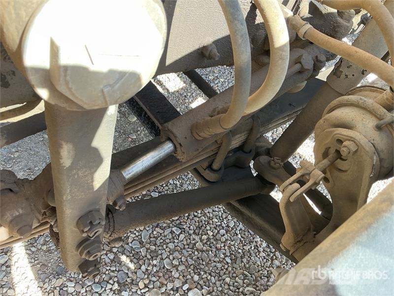Volvo FM12.420 8x4 Twin-Steer Mixer Truck Caminhões de concreto