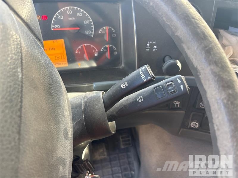 Volvo FM400 6x4 6x4 T/A Dump Truck 傾卸式卡車