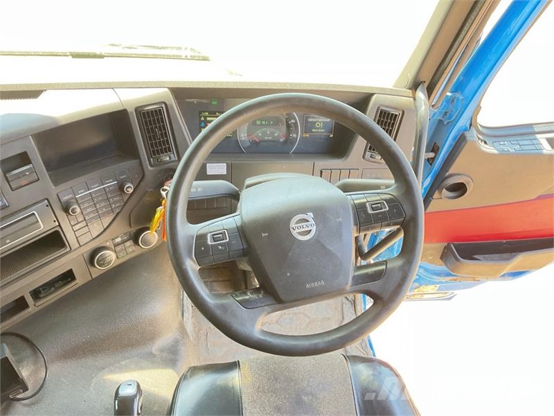 Volvo FMX 420 8x4 Twin-Steer Sleeper Quad/A Dump Truck 傾卸式卡車