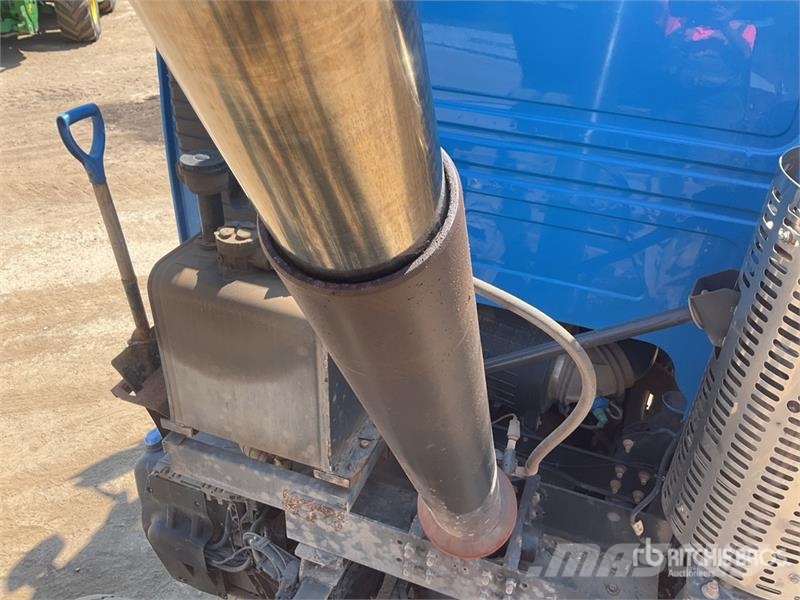 Volvo FMX 420 8x4 Twin-Steer Sleeper Quad/A Dump Truck 傾卸式卡車