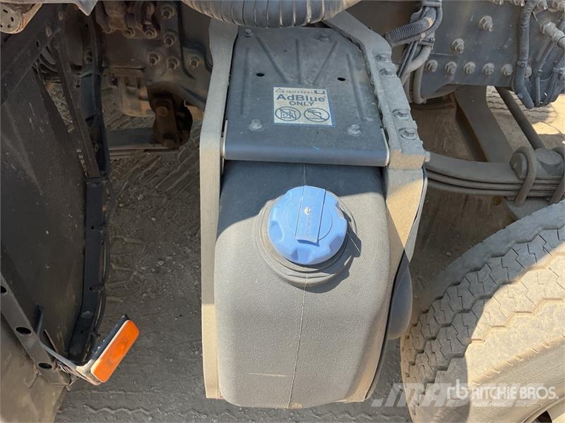 Volvo FMX 420 8x4 Twin-Steer Sleeper Quad/A Dump Truck 傾卸式卡車