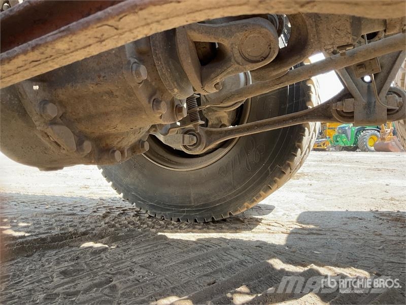 Volvo FMX 420 8x4 Twin-Steer Sleeper Quad/A Dump Truck 傾卸式卡車