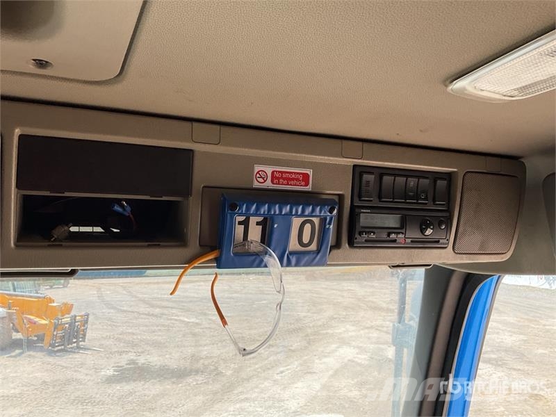Volvo FMX 420 8x4 Twin-Steer Sleeper Quad/A Dump Truck 傾卸式卡車