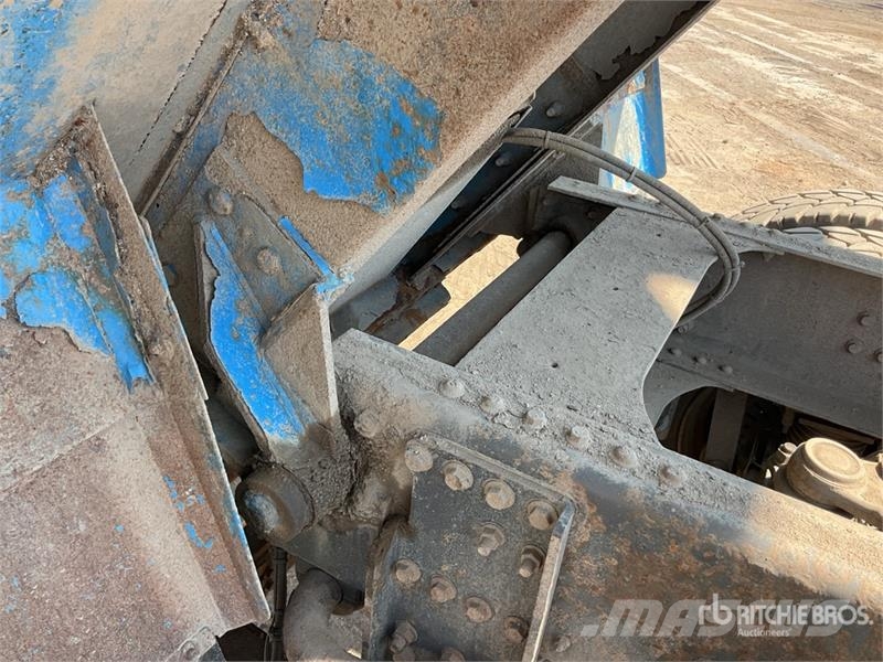 Volvo FMX 420 8x4 Twin-Steer Sleeper Quad/A Dump Truck 傾卸式卡車