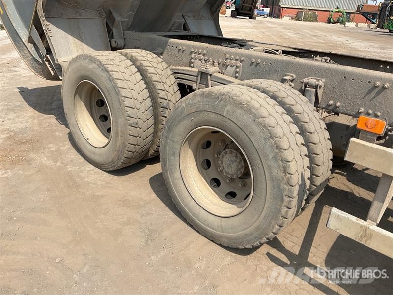 Volvo FMX 420 8x4 Twin-Steer Sleeper Quad/A Dump Truck 傾卸式卡車