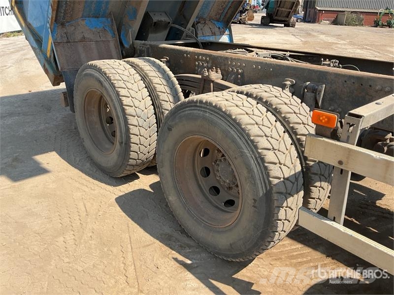 Volvo FMX 420 8x4 Twin-Steer Sleeper Quad/A Dump Truck 傾卸式卡車