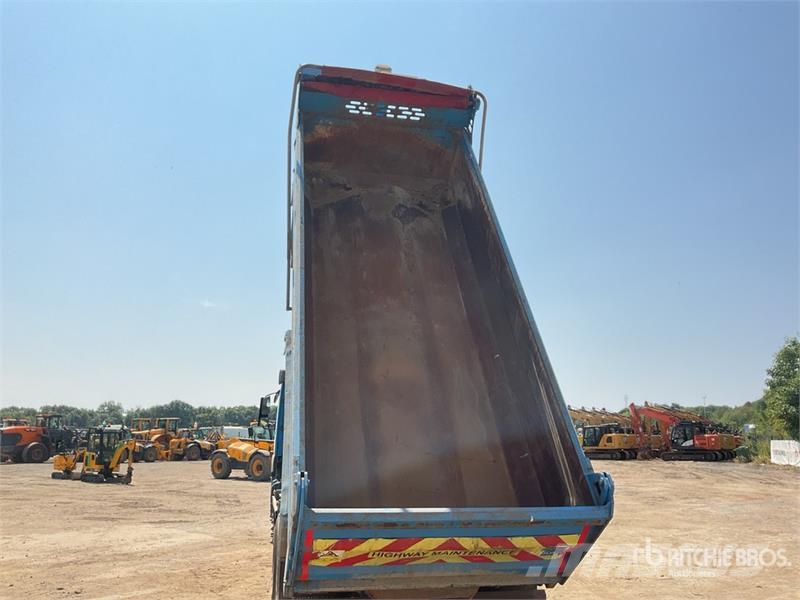 Volvo FMX 420 8x4 Twin-Steer Sleeper Quad/A Dump Truck 傾卸式卡車