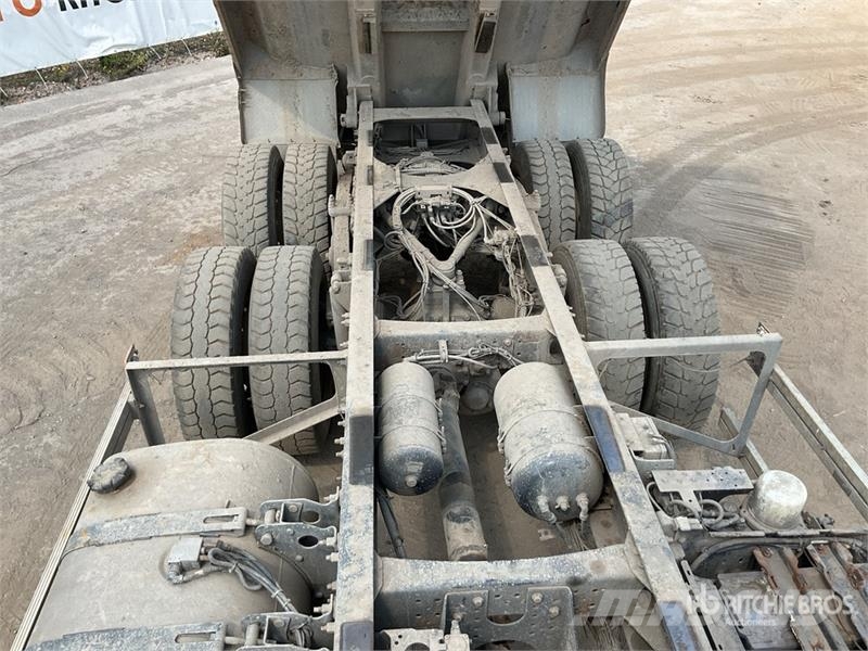 Volvo FMX 420 8x4 Twin-Steer Sleeper Quad/A Dump Truck 傾卸式卡車
