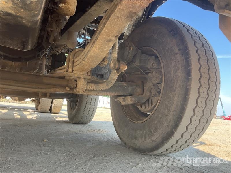 Volvo FMX 420 8x4 Twin-Steer Sleeper Quad/A Dump Truck 傾卸式卡車