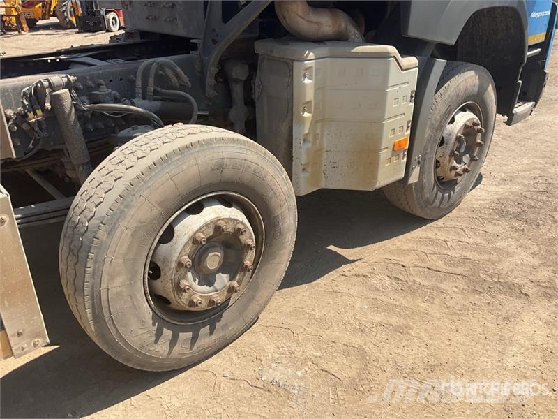 Volvo FMX 420 8x4 Twin-Steer Sleeper Quad/A Dump Truck 傾卸式卡車