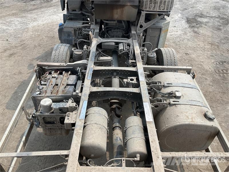 Volvo FMX 420 8x4 Twin-Steer Sleeper Quad/A Dump Truck 傾卸式卡車