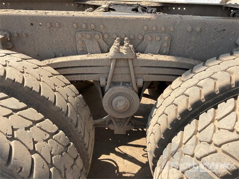 Volvo FMX 420 8x4 Twin-Steer Sleeper Quad/A Dump Truck 傾卸式卡車