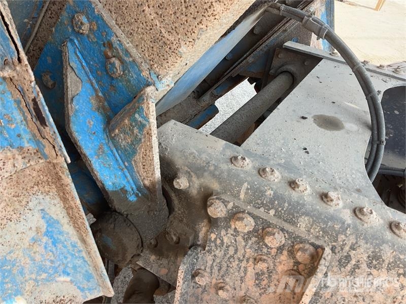 Volvo FMX 420 8x4 Twin-Steer Sleeper Quad/A Dump Truck 傾卸式卡車