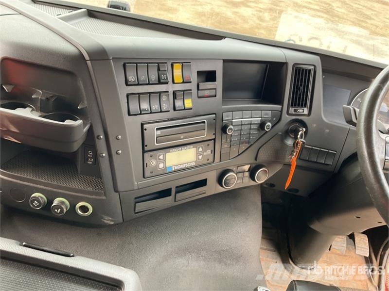 Volvo FMX 500 8x4 Twin-Steer Extended Cab Quad/A Dump Tr Sora- ja kippiautot