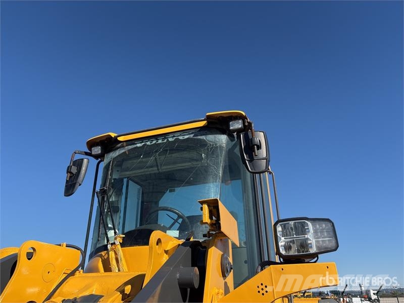 Volvo l110f Wheel Loader 輪胎式裝載機