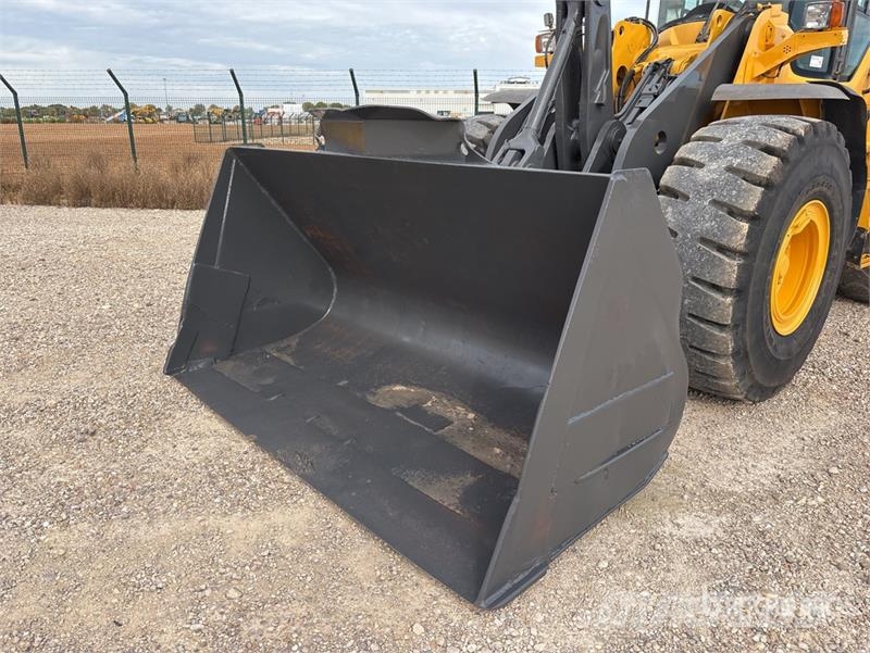 Volvo l110f Wheel Loader 轮式装载机