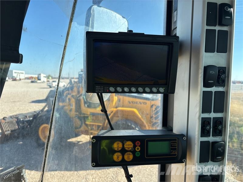 Volvo l110f Wheel Loader 輪胎式裝載機