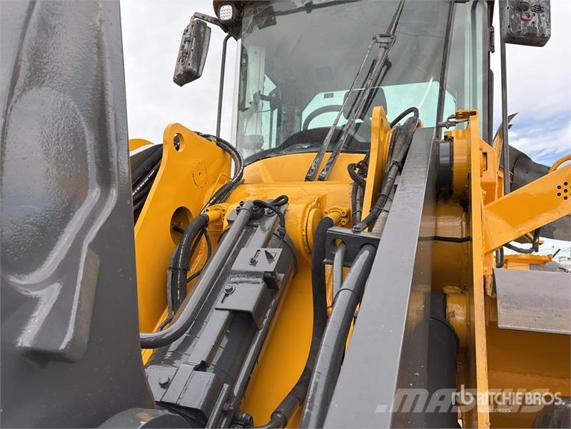 Volvo l110f Wheel Loader 轮式装载机