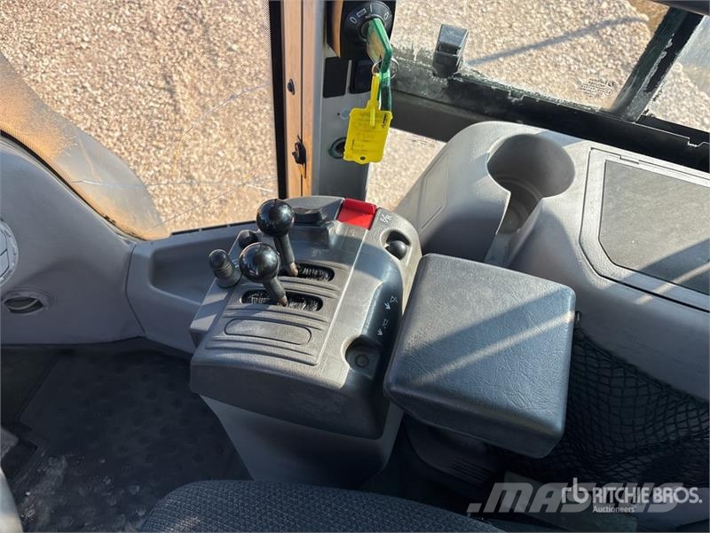 Volvo l110f Wheel Loader 輪胎式裝載機